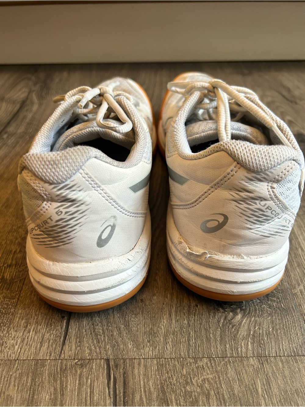 Aasics Upcourt Indoor Court Volleyball Shoes- White with Gum Outsole - Picture 6 of 9